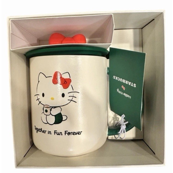 STARBUCKS HELLO KITTY Ceramic Mug 16 FL. OZ. 2025 Christmas Holiday Collectibles - Picture 3 of 6